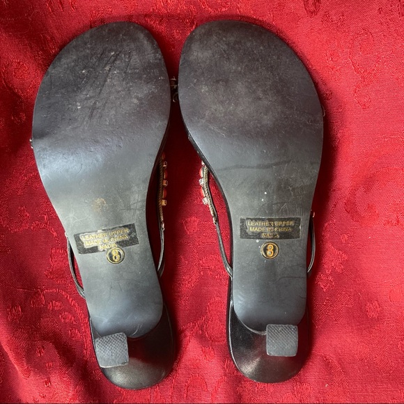 Yellow Box. “Nadia”. Size 8. Heels. 3”. - Picture 5 of 6